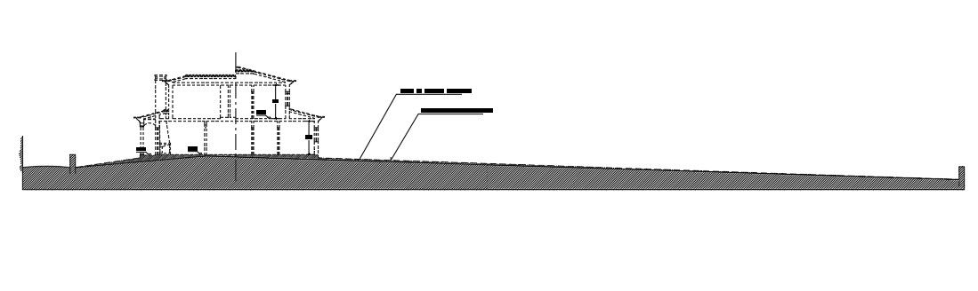 Right side section view of 14x13m house building is given in this Autocad drawing file.Download the Autocad model.