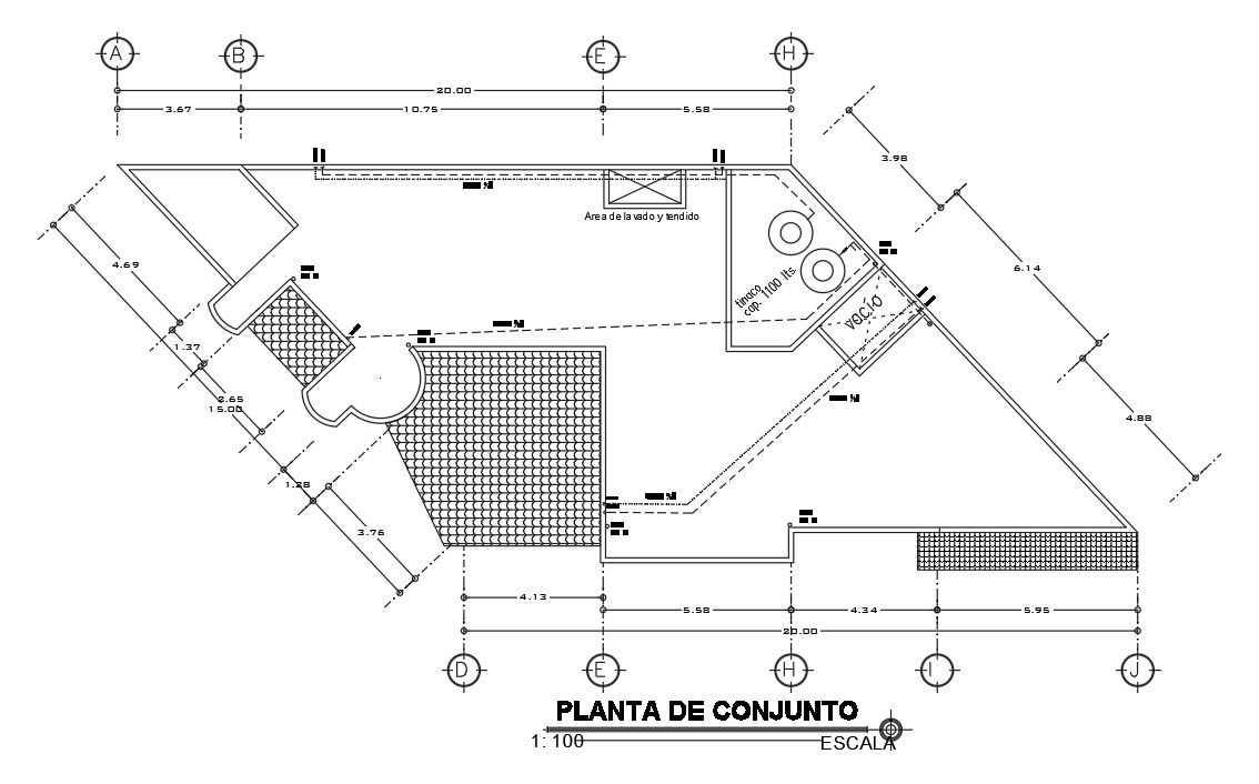 Roof plan of 20x15m house plan is given in this Autocad drawing file.Download now.