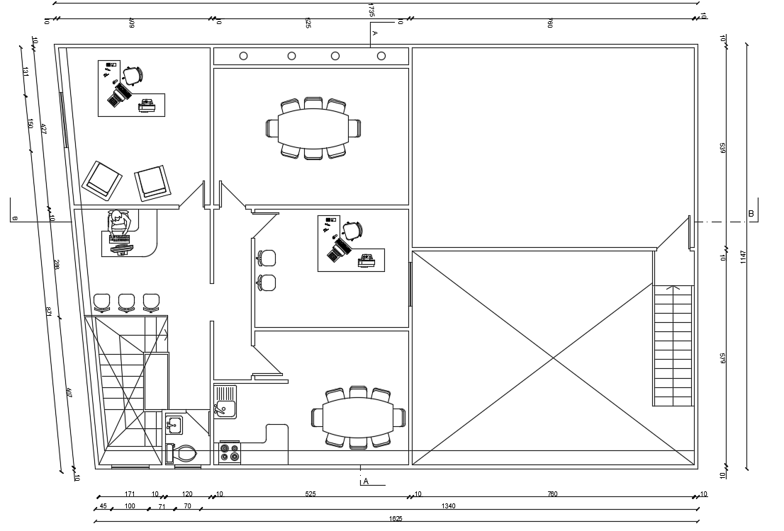 Small building floor plan is given in this cad file. Download this cad file now.