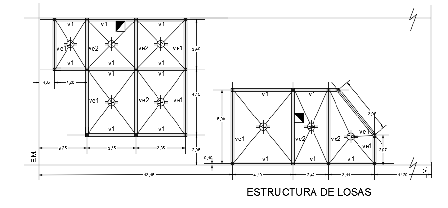 The structural layout of the 34x10m house plan cad drawing